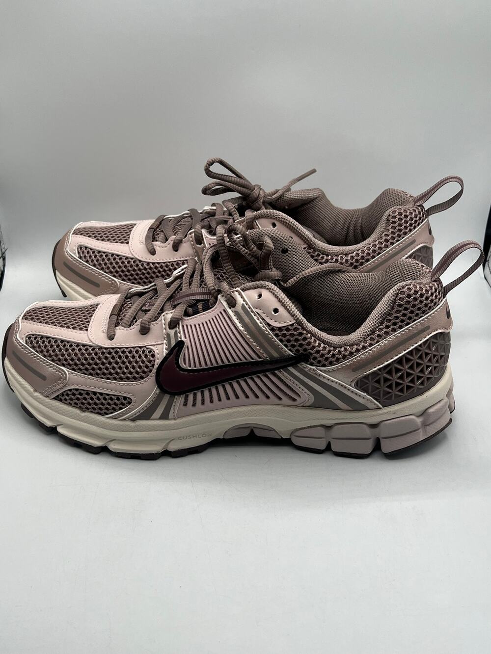 Nike Vomero 5 GS ‘Taupe Haze' size 7y